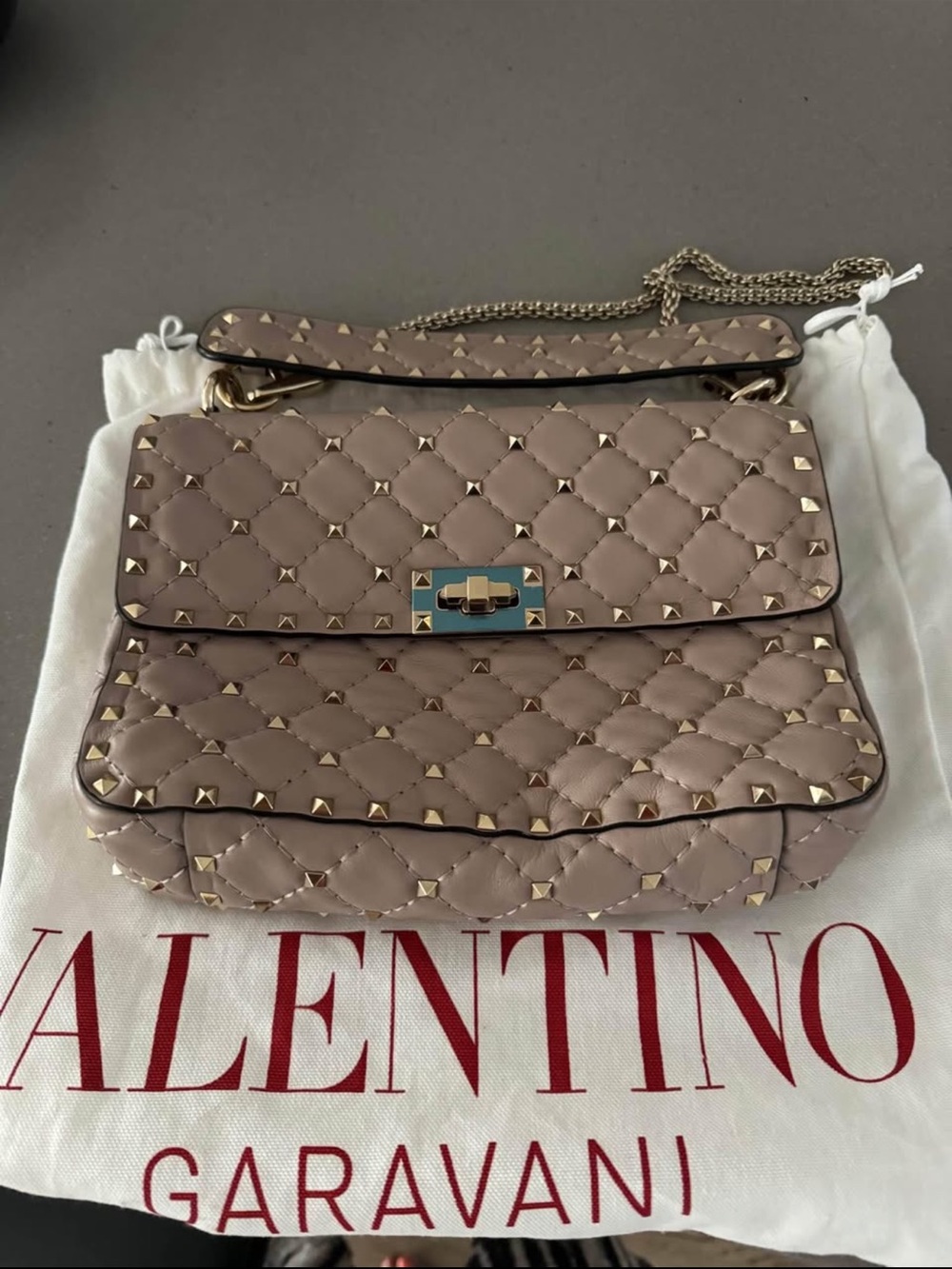 Valentino Garavani Quilted Rockstud Shoulder Bag in Taupe